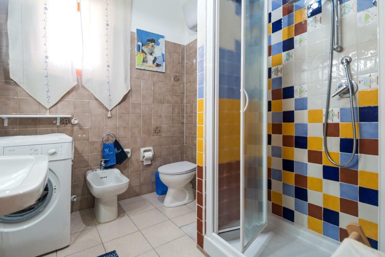 White Rose Suite Apartment Cala Gonone Exteriör bild